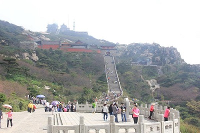 泰山春节客流量分析-俊竹科技